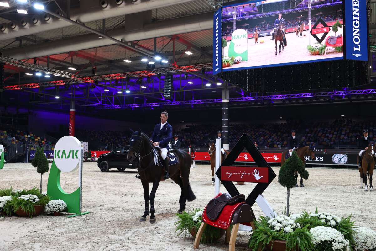 5 Prize giving class 03 - presented by Equipe and Kask 9925